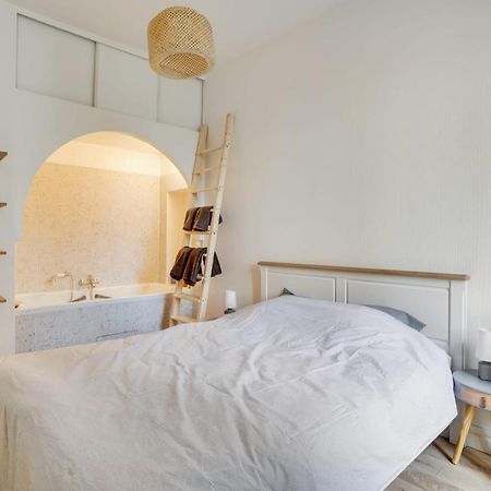Appartement Charmant Entierement Equipe 塞纳河畔伊夫里 外观 照片