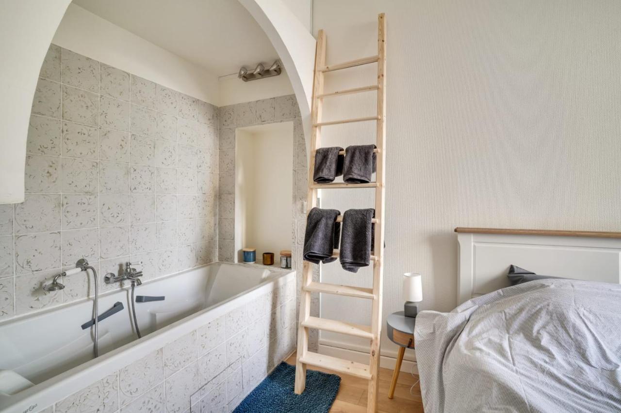 Appartement Charmant Entierement Equipe 塞纳河畔伊夫里 外观 照片