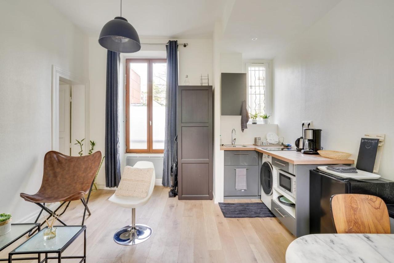 Appartement Charmant Entierement Equipe 塞纳河畔伊夫里 外观 照片